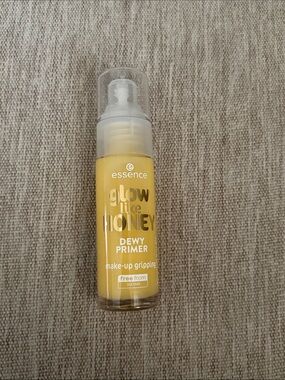 Essence Glow Like Honey Dewy Primer